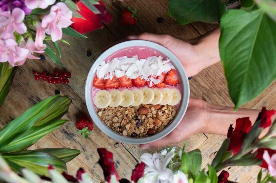 Cara Membuat Smoothie Bowl yang Enak, Bergizi, dan Instagramable
