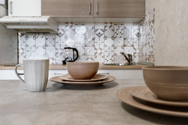 Ide Transformasi Dapur dengan Sentuhan Piring Cantik