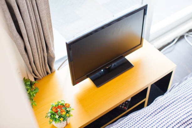 Mau Beli TV 24 Inch? Ini Panduan Memilihnya yang Sesuai Budget
