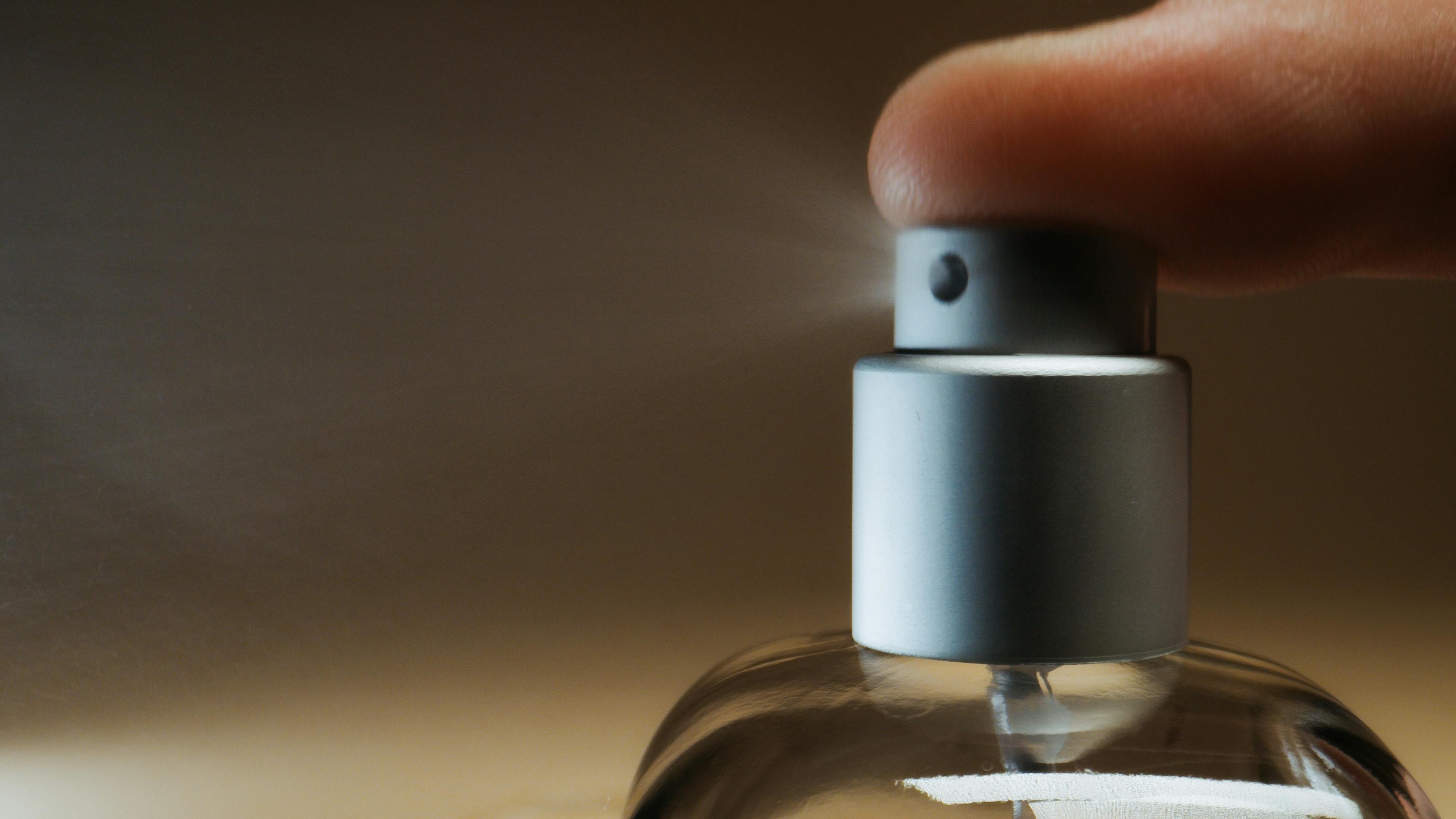Wewangian Selalu Bersamamu, Begini Cara Kerja Atomizer Parfum!