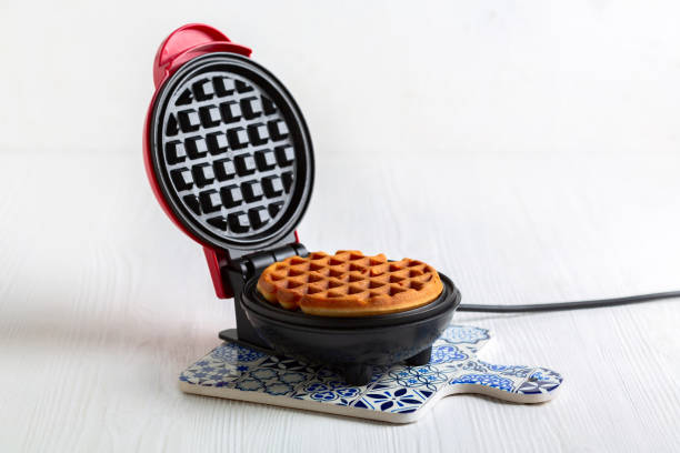 Mau Buka Usaha Waffle Rumahan? Ini 5 Alat yang Wajib Kamu Punya Agar Hasilnya Gak Kaleng-Kaleng!
