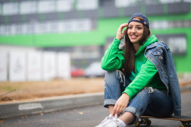 5 Tips Memadukan Topi Baseball dengan Outfit Casual Biar Gaya Kamu Makin Stylish