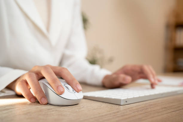 Mouse Laptop Bergerak Sendiri? Kenali Penyebab dan Solusinya