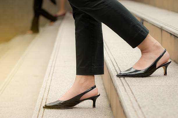 Tips Memilih Heels 5 Cm yang Cocok untuk Dipakai Kerja, Nyaman dan Stylish