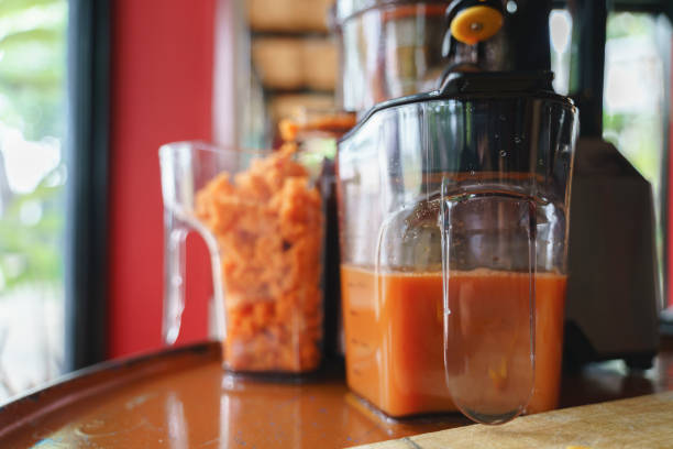 5 Keunggulan Slow Juicer Dibandingkan Juicer Biasa