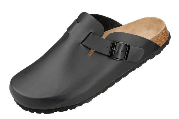 Alternatif Sepatu Kasual Classy dengan Clogs Synthetic Leather
