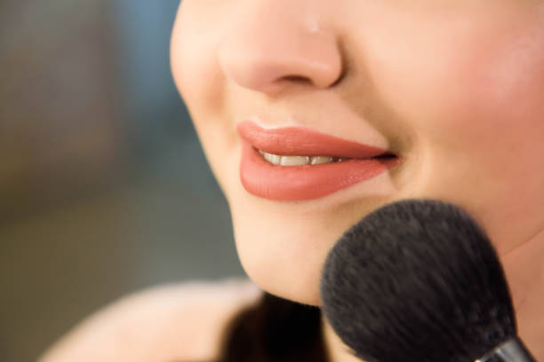 Girls, Sudah Tahu Belum Urutan Makeup yang Benar Saat Menggunakan Loose Powder?