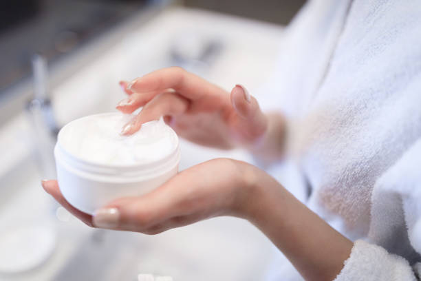 Trik Layering Moisturizer Cream dan Sunscreen yang Benar
