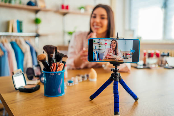 Panduan Lengkap Memilih Tripod Mini Untuk Bikin Konten Pakai HP