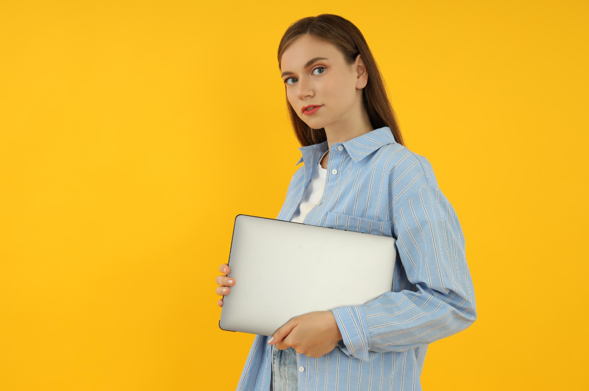 6 Tips Merawat Laptop agar Tetap Awet dan Berkinerja Optimal
