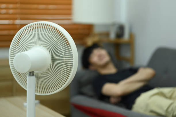 Fakta dan Mitos Tidur Pakai Kipas Angin, Aman atau Berbahaya?