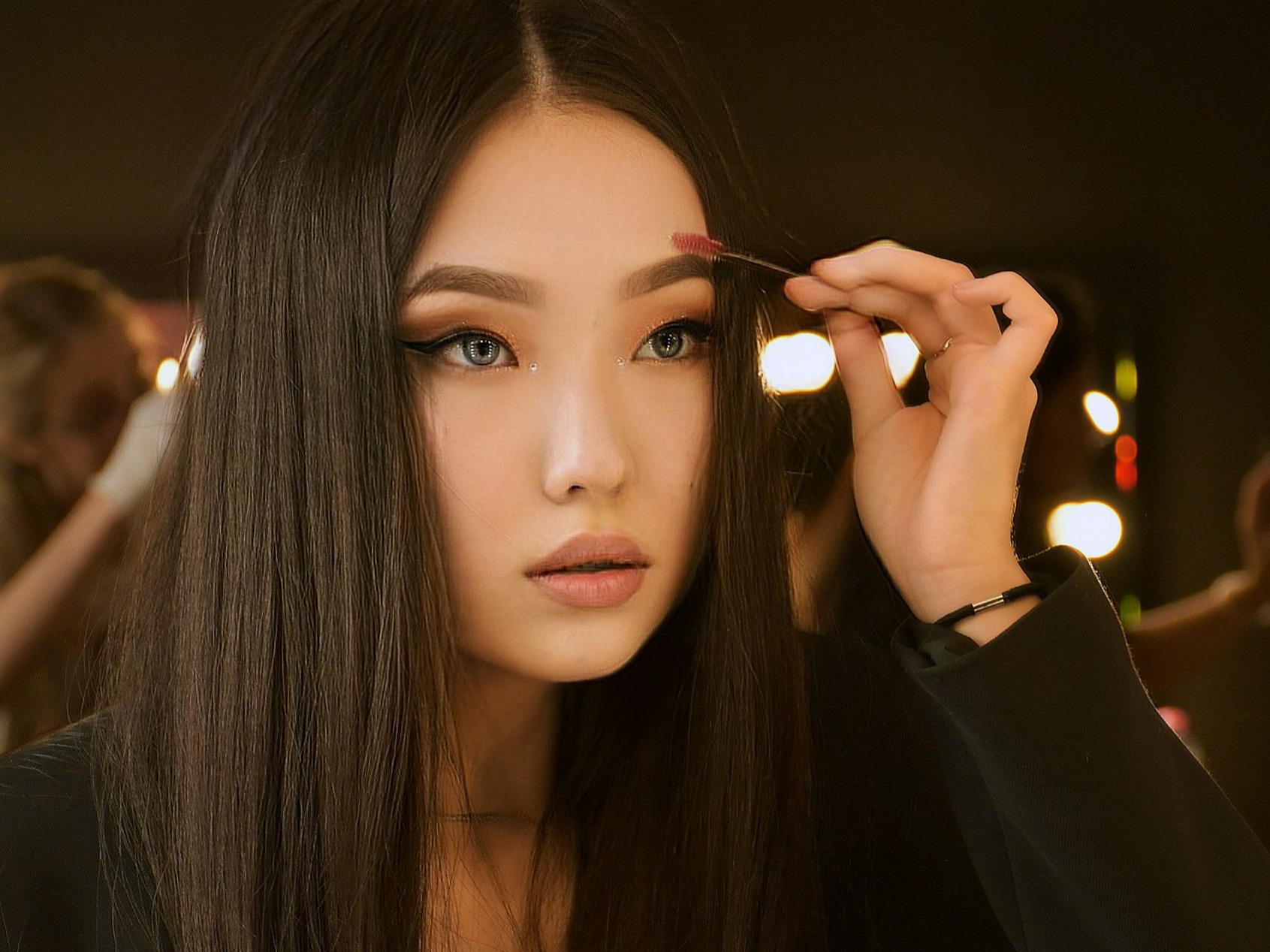 Ini Cara Bikin Alis Natural! Tutorial Pensil Alis 5 Menit untuk Pemula