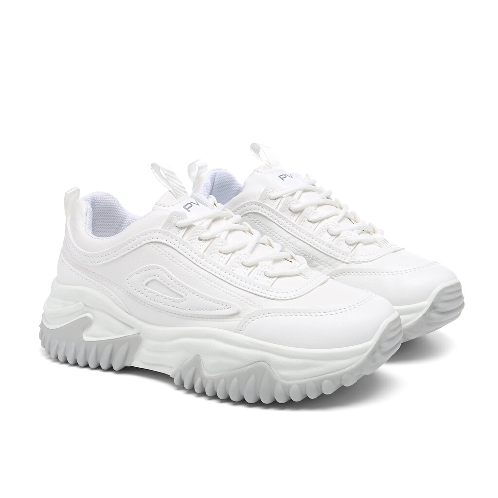 5 Rekomendasi Sneakers Putih Wanita Korea Kekinian yang Wajib Dipunya