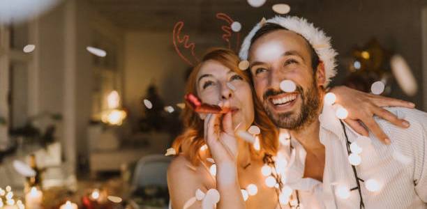 Malam Tahun Baru di Rumah Tetap Pecah, Ini Tipsnya Biar Suasananya Makin Seru!