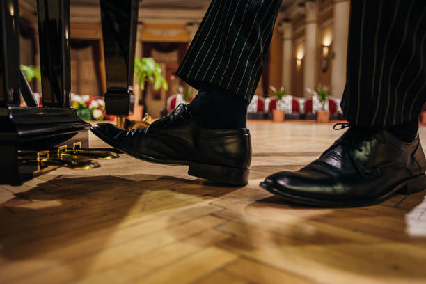Pantofel Pria, Simbol Elegan dan Profesional Bagi Pria Sejati