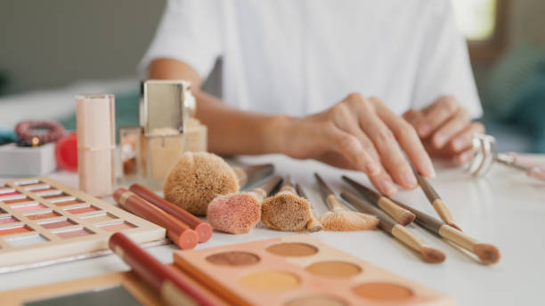 Makeup Hacks untuk Mengurangi Minyak Berlebih, Yuk Cobain!