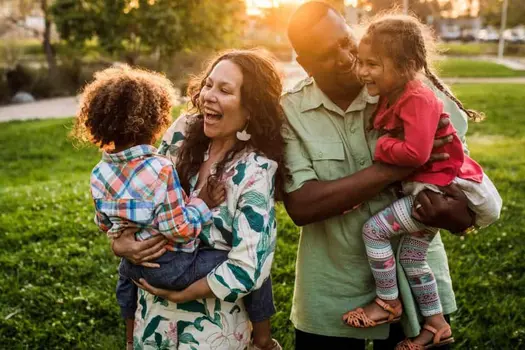 Pengasuhan Anak | Apa alasan sebenarnya mengapa anak-anak kecanduan ponsel?