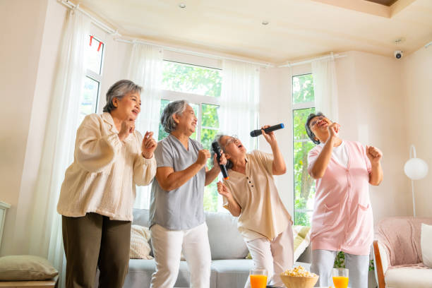 Rutin Karaoke? Itu Latihan Vokal Gratis buat Kamu!