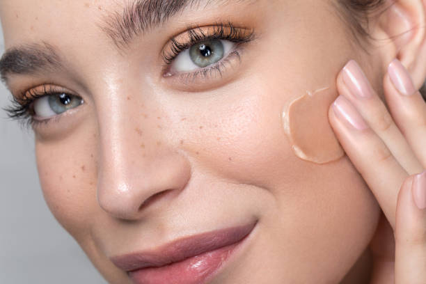 3 Tips Simpel Menggunakan Foundation agar Makeup Tahan Seharian