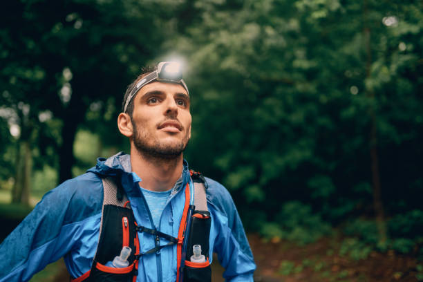 7 Aktivitas Outdoor yang Wajib Punya Senter Kepala, Apa Saja?