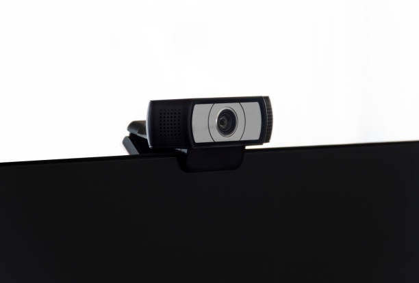 Monitor Modern Belum Cukup, Ini Alasan Webcam Eksternal Masih Penting
