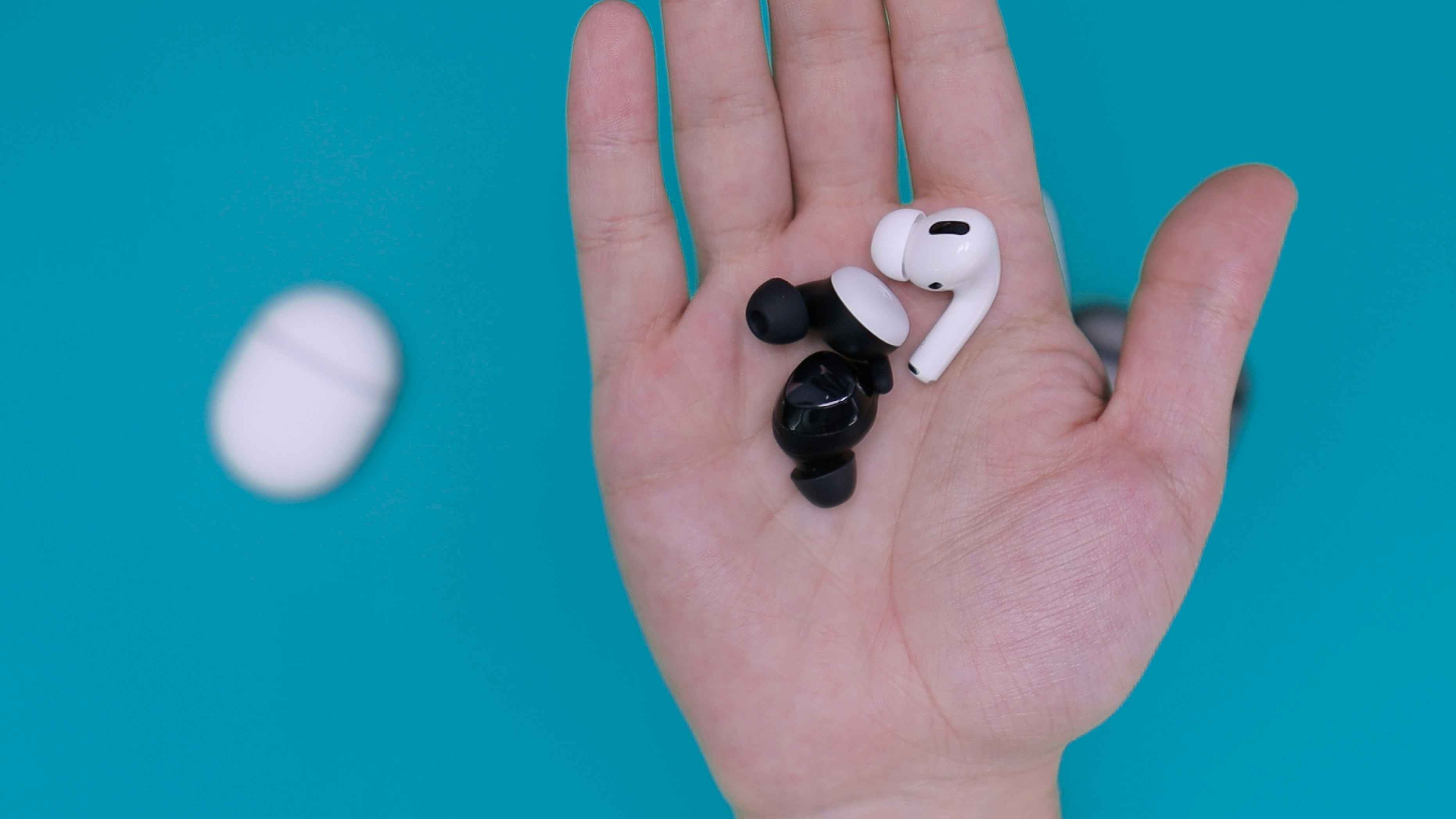 Pendengaran Kamu Dalam Resiko! Earphone ANC Adalah Solusi Dengar Musik Di Volume Aman