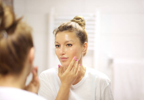 Kapan Sebaiknya Pakai Peeling Serum di Wajah?