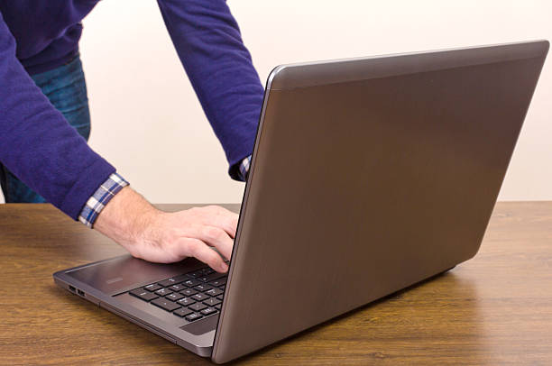 7 Kesalahan Kecil yang Bikin Produktivitas Turun Saat Pakai Laptop