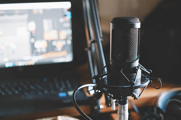 Ingin Rekaman ala Studio Profesional? Ini Alasan Kamu Butuh Mikrofon Kondensor