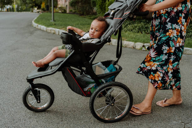 7 Cara Memilih Stroller Bayi Sesuai Usia dan Kebutuhan