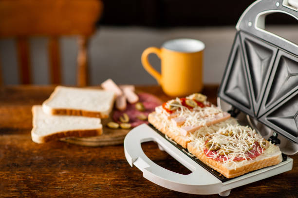 5 Tips Bikin Sandwich Panggang Keju Leleh di Rumah yang Bikin Nagih
