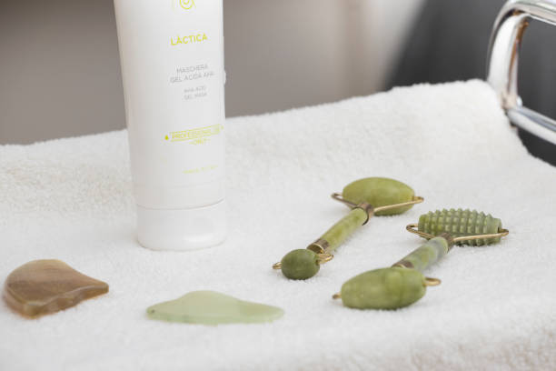 Kenalin Jade Roller, Alat Kecantikan yang Bantu Wajah Glowing