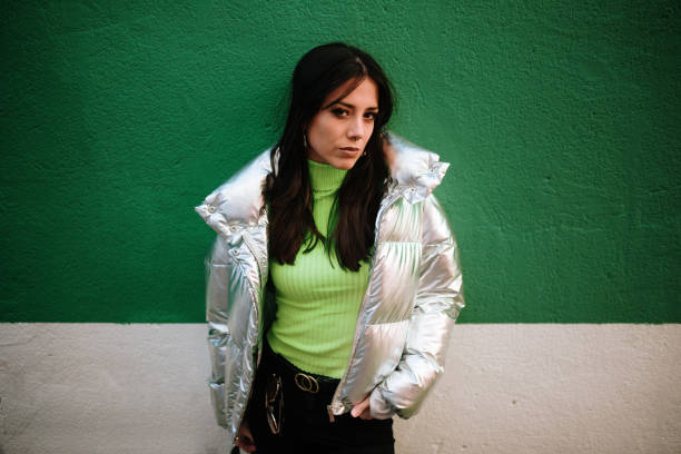 Gaya Tetap Kece Saat Winter? Intip 5 Inspirasi Outfit dengan Jaket Puffer Buat Liburan Mendatang!