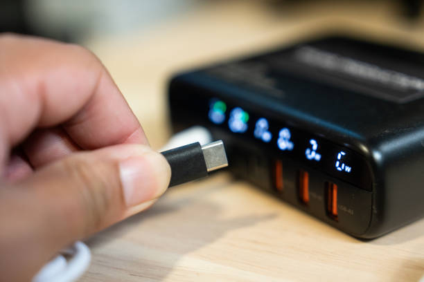 5 Alasan Power Bank Multifungsi Wajib Dimiliki Saat Traveling