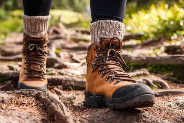 Kenali Bahan Terbaik untuk Sepatu Gunung Biar Kaki Tetap Aman dan Nyaman di Medan Berat