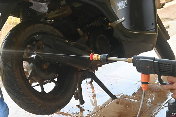 Biar Motor dan Mobil Kinclong Maksimal, Begini Cara Menggunakan Jet Cleaner yang Aman dan Efektif!