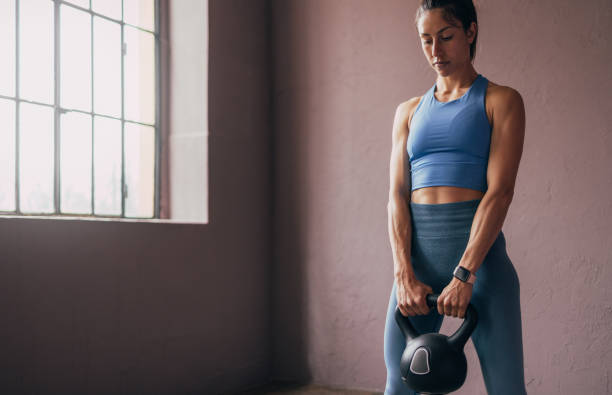 Kettlebell Bisa Bantu Turunkan Berat Badan, Begini Cara Pakainya