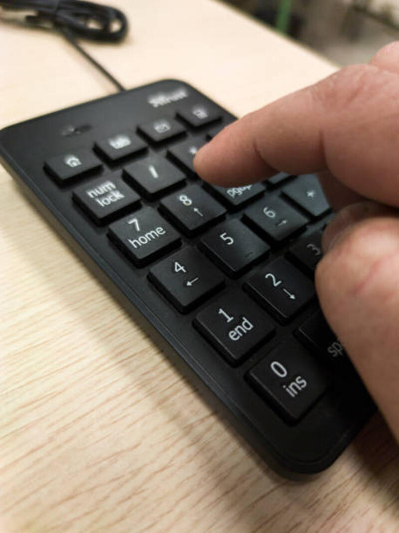 Manfaat Keyboard Numeric bagi Akuntan dan Admin