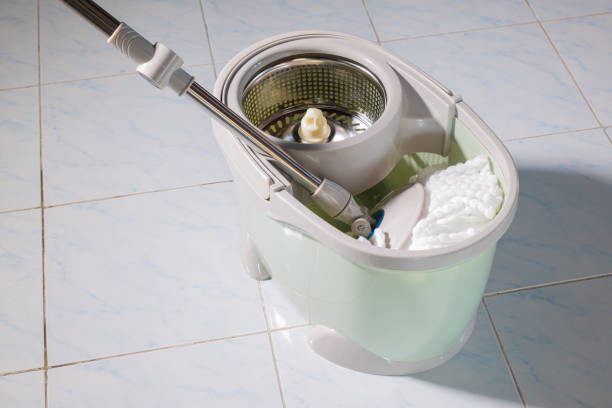 Pel Biasa atau Spin Mop? Duel Penghemat Waktu di Rumah