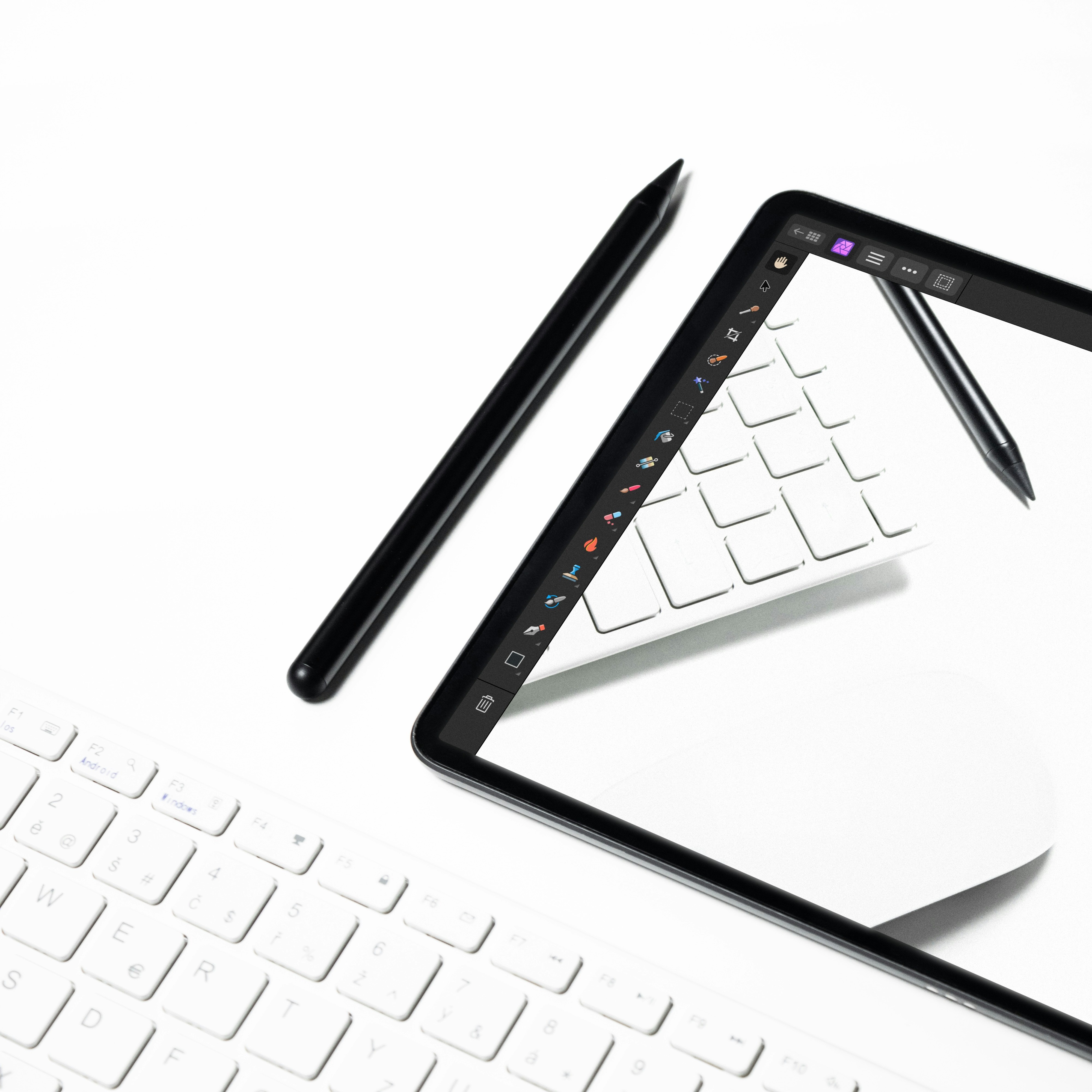 Nggak Cuma Nulis! 5 Tips Pakai Stylus iPad Agar Lebih Efisien Buat Pemula