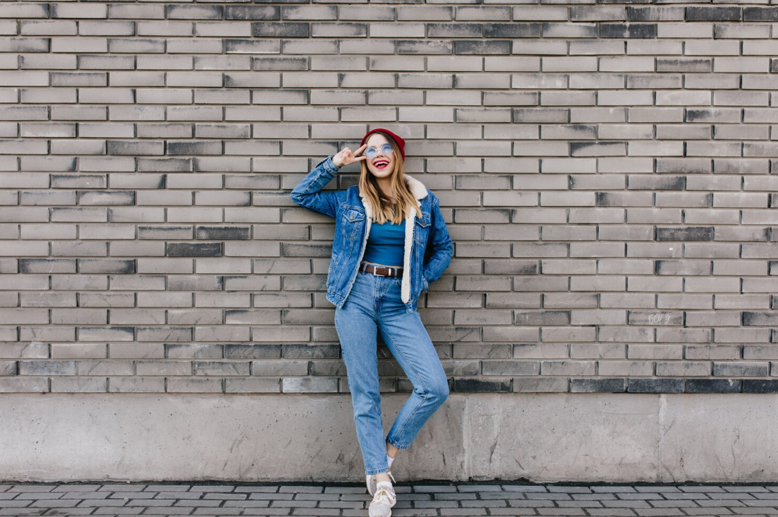 Perbedaan Jenis Jeans Skinny, Boyfriend, dan Wide-Leg dalam Fashion Wanita