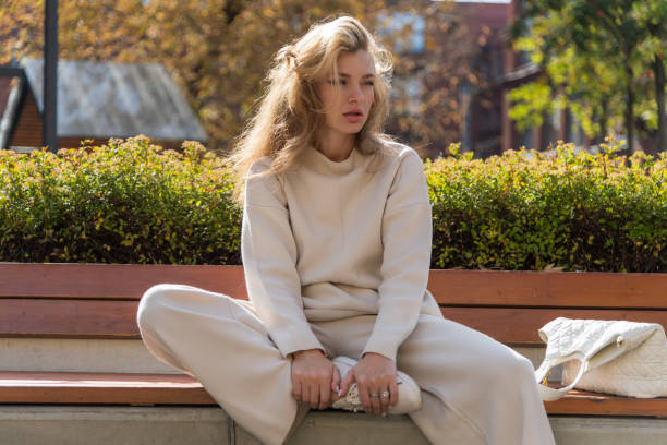 5 Cara Tampil Stylish dengan Sweater Wanita Longgar, Sudah Tahu Belum?