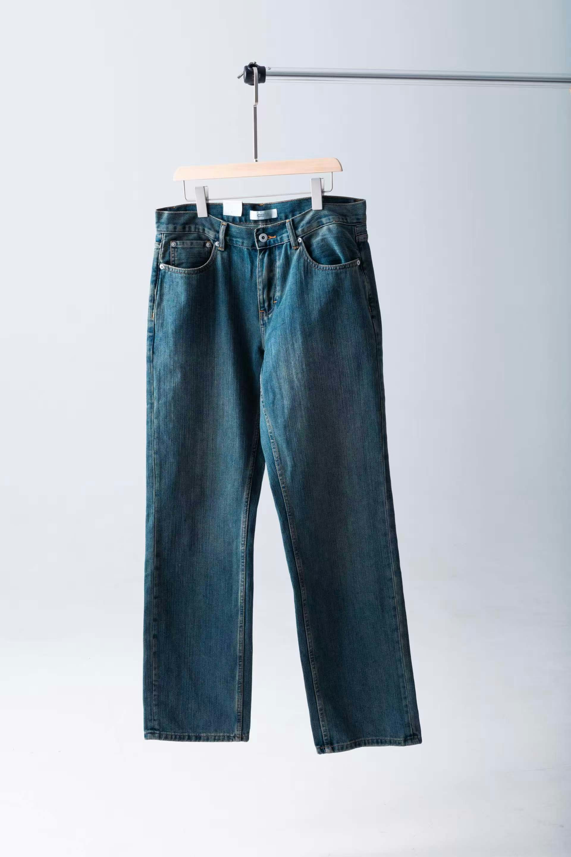 Baggy Jeans Wanita, Apakah Tren Celana Jeans Wanita Paling Nyaman Saat Ini?
