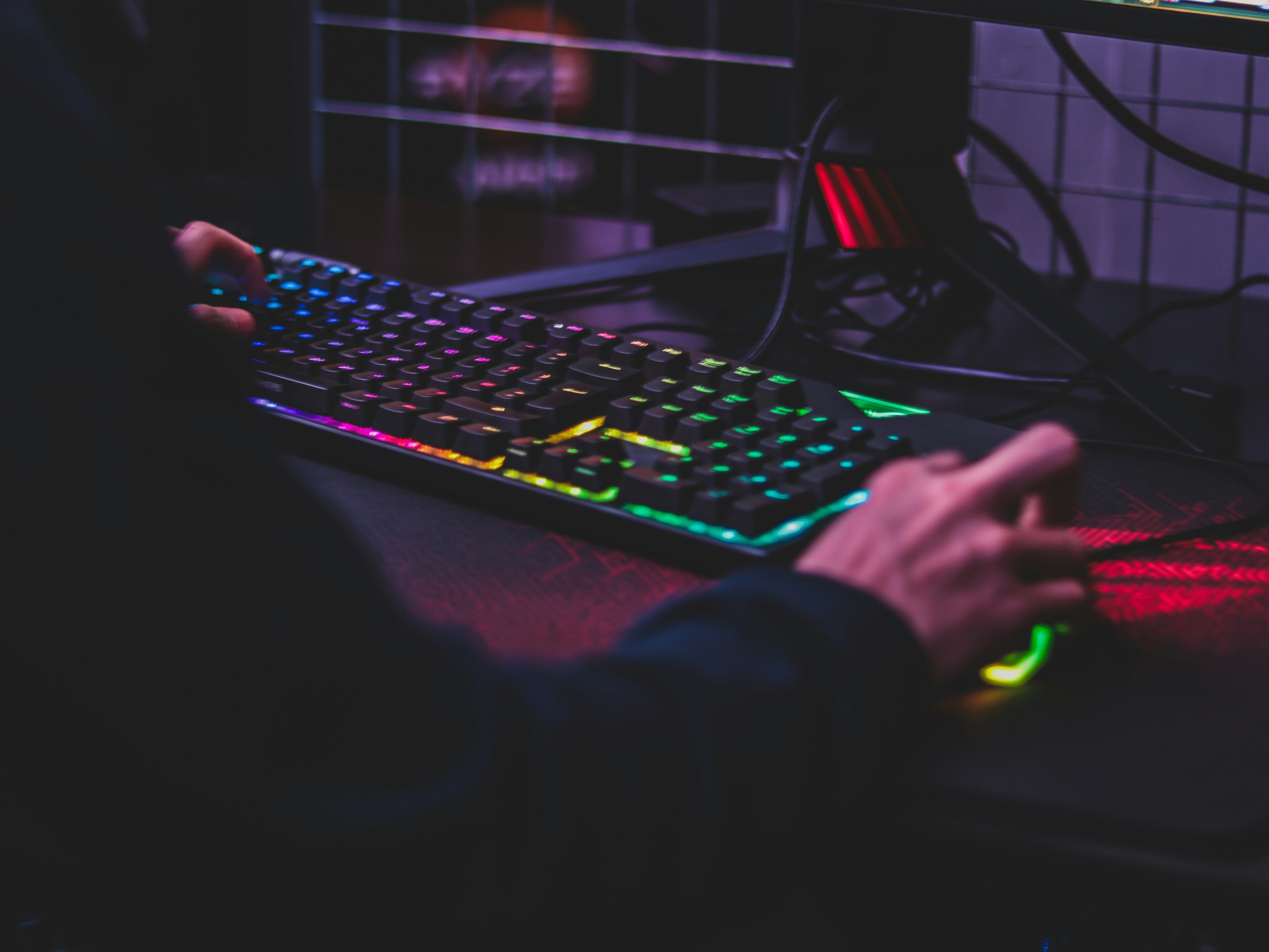 Mau Jago Main Game FPS di PC? Coba Dulu 4 Setting Rahasia Ini