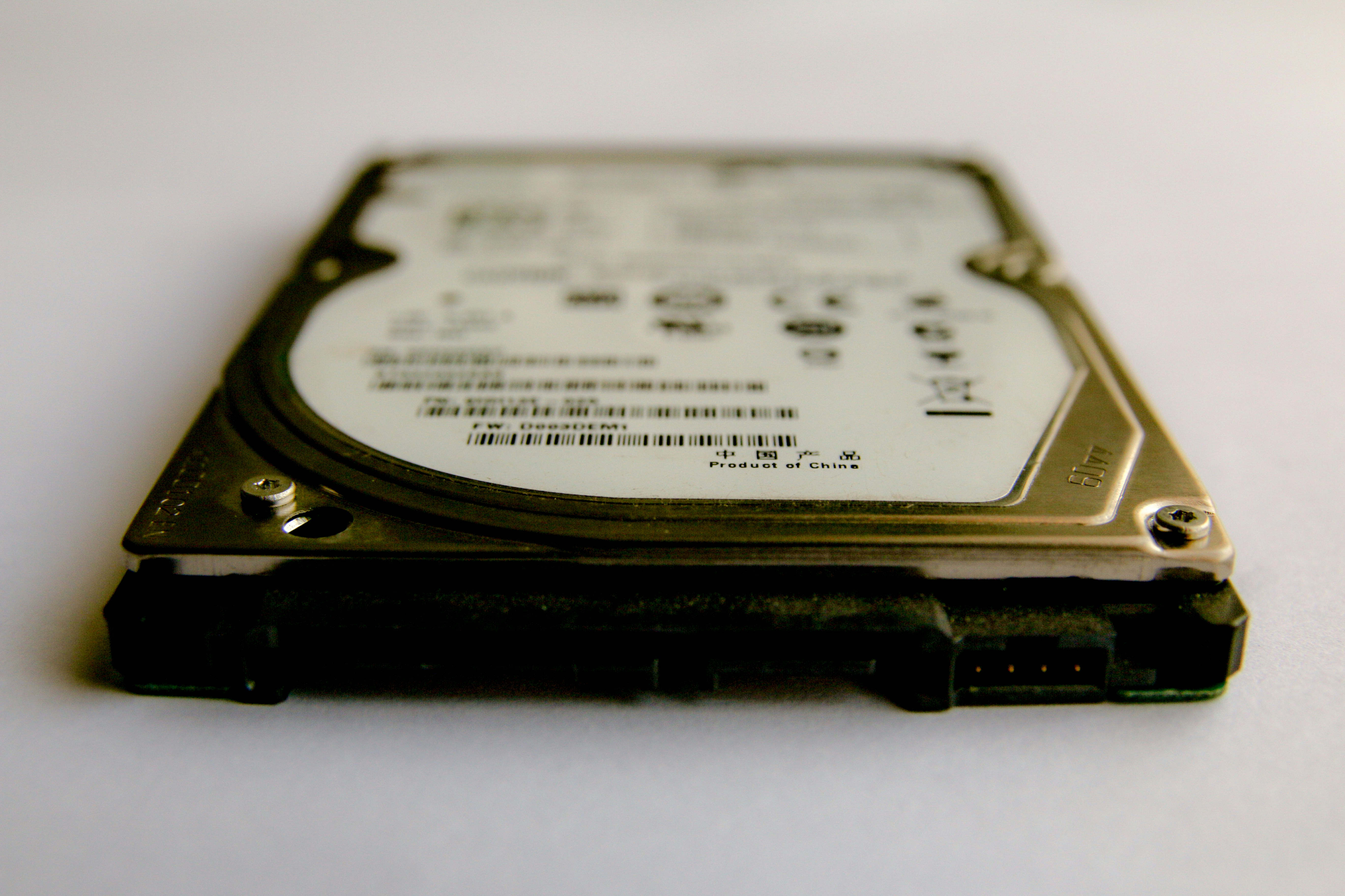Punya HDD Bekas? Jangan Buang Dulu, Bisa Jadi Hard Disk Eksternal Kekinian