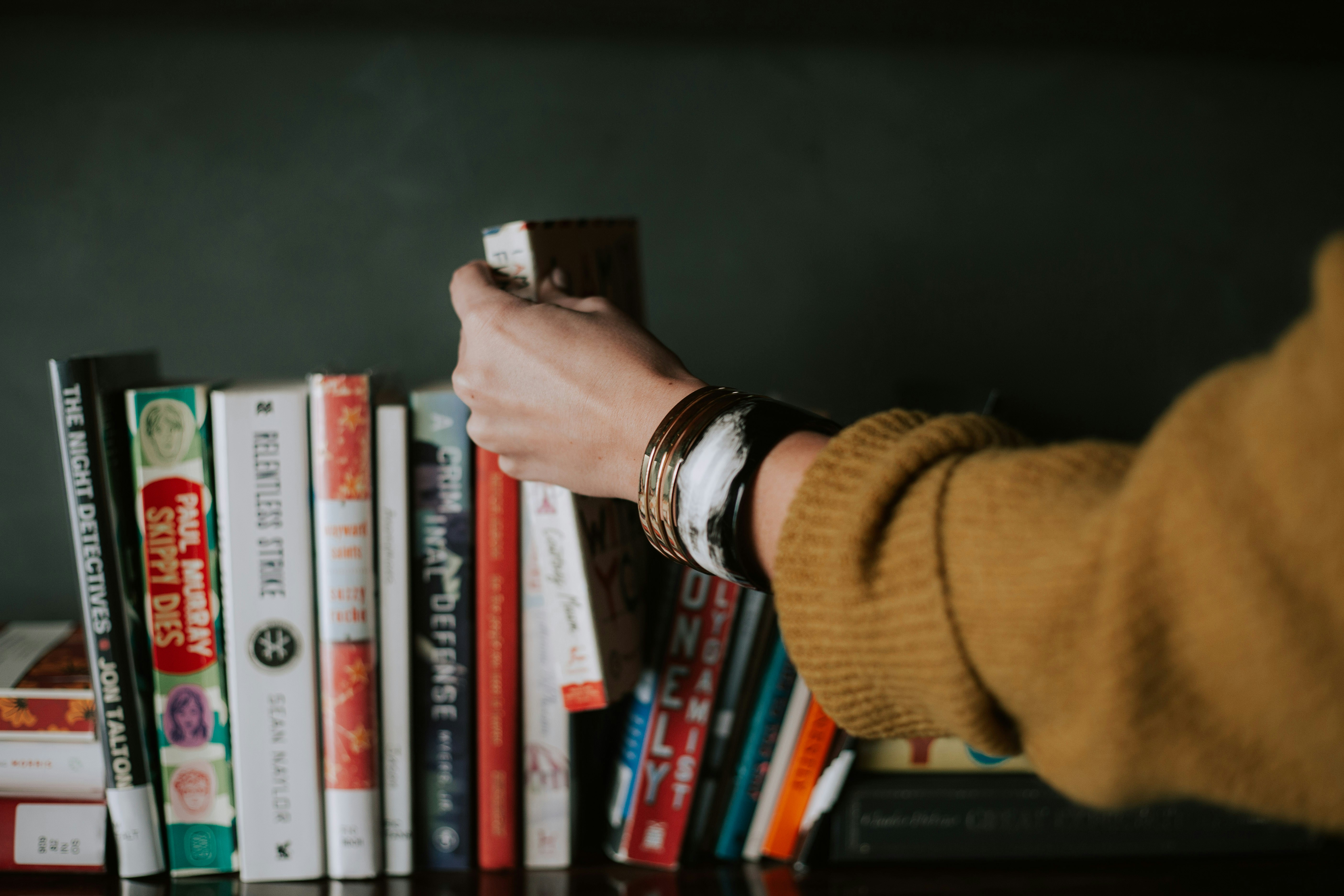Bingung Cara Belajar Bahasa Inggris? Jawabannya Ada di Rak Buku Impor