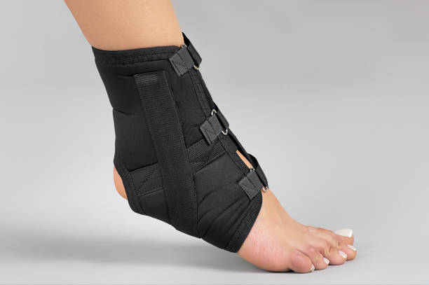 Pecinta Basket Merapat! Kenapa Kamu Butuh Ankle Support dan Knee Sleeve saat Bermain