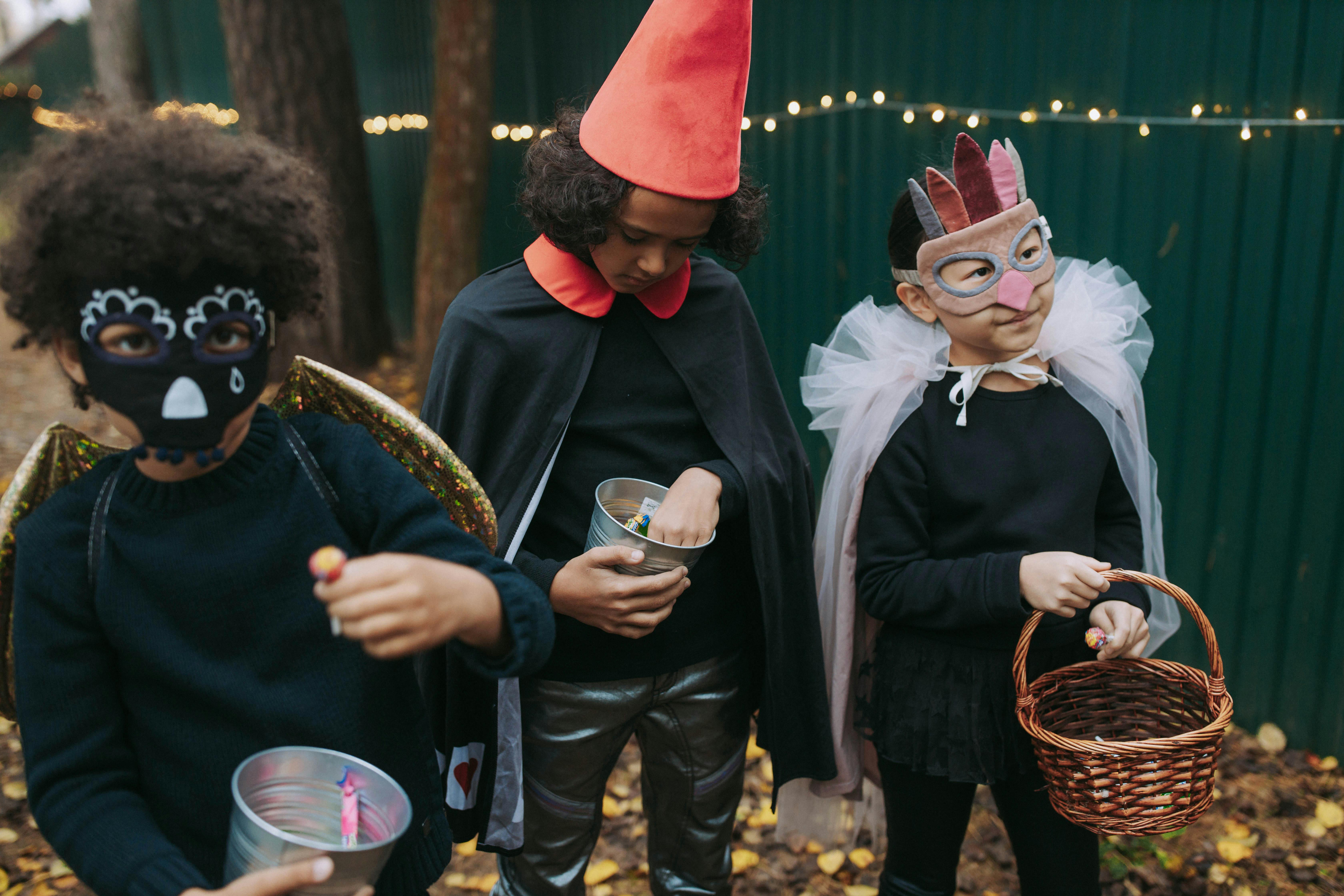 Misteri Treat! Kenapa Halloween Identik Permen dan Cokelat?