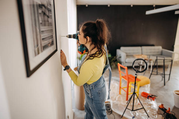 7 Tips agar Mengebor Dinding Tanpa Retak di Rumah