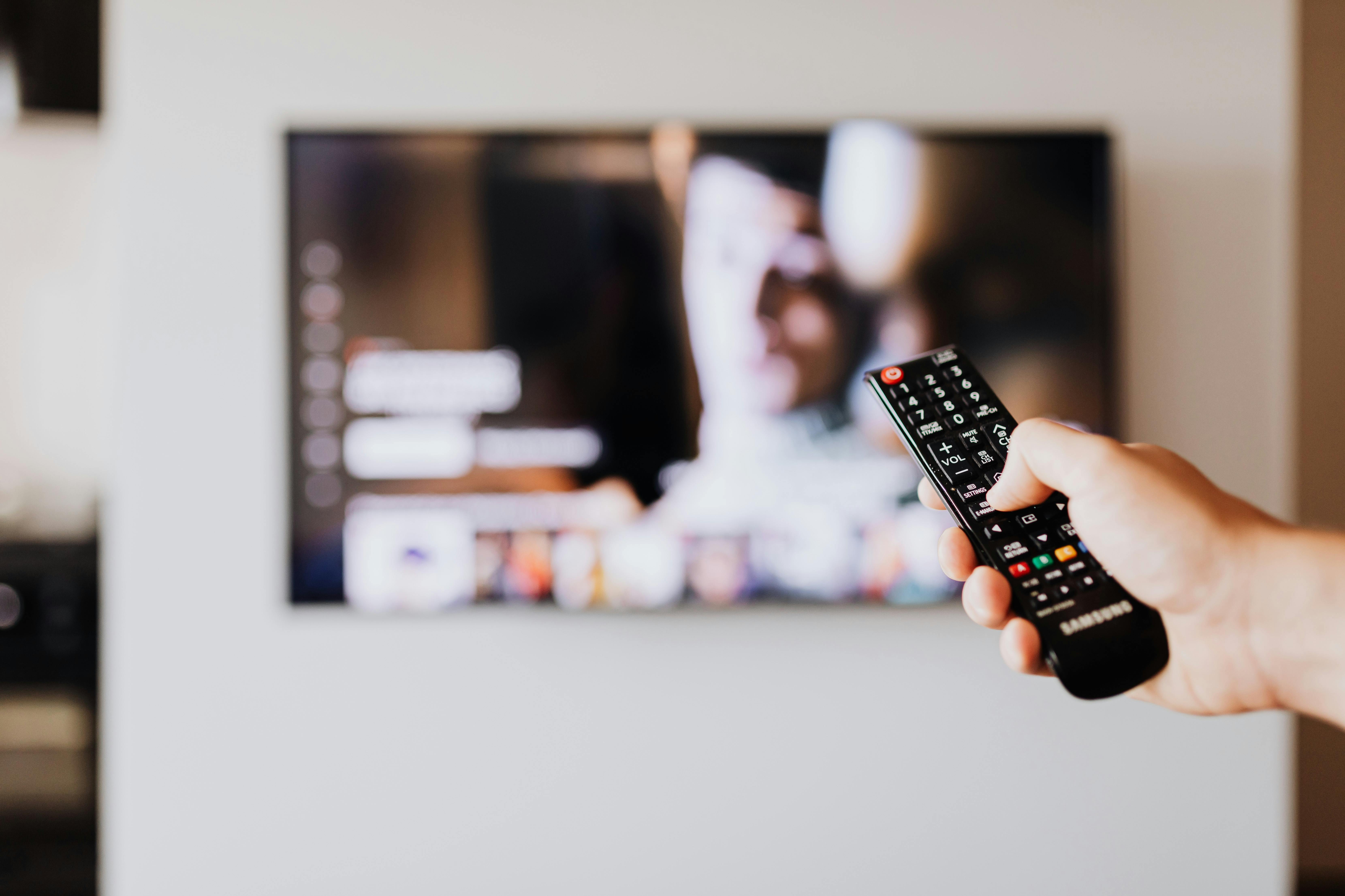Dulu TV Kabel, Sekarang Streaming! Smart TV Bikin Nonton Makin Fleksibel!